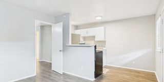 Greenway Apartments Gallery 2