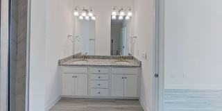 Beautiful Newer Townhouse with all LVP Gallery 12