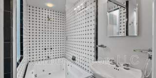 2355 Ashmead Pl NW Gallery 32