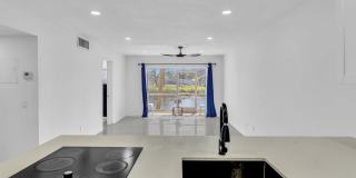 2451 SW 82nd Avenue Gallery 13