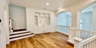 Beautifully Remodel Townhouse with AC & Two Car Garage! Beautifully Remodel Townhouse with AC & Two Car Garage! Gallery 12