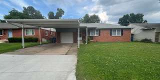 Adorable 3 bed, 1 bath, 1 car midtown bungalow close to the fairground, restaurants and shopping. Adorable 3 bed, 1 bath, 1 car midtown bungalow close to the fairground, restaurants and shopping. Gallery 1