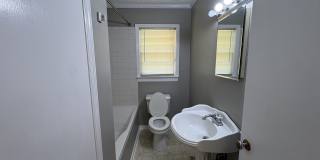 2829 Maple Road SE Gallery 16