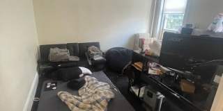 Packards Corner large studio Heat HW Inc No fee Students Ok, Bright, 2nd floor, Laundry Easy Choice! Gallery 3