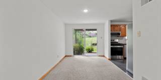 READY FOR MOVE IN! DON'T MISS THIS RENOVATED 2-BEDROOM TOWNHOME IN WEST MIFFLIN! Gallery 8