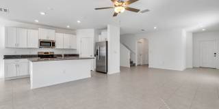 Newer fully fenced backyard 4 Bds/2.5 Bths Home with great floor plan and Resort community Gallery 6