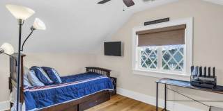 320 New York Boulevard Gallery 70