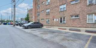 2142 W Rosemont Avenue Gallery 14