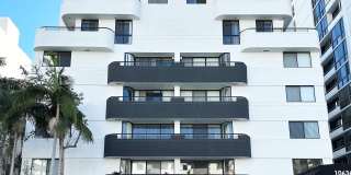 10636 Wilshire - Luxury Doorman Building Gallery 1