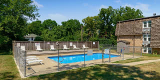 The 4220 Grand Apartments Gallery 7