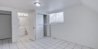 924 West 60th Pl Merrillville, IN 46410 Gallery 17