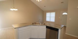 Remodeled Duplex Rent ready! Gallery 7