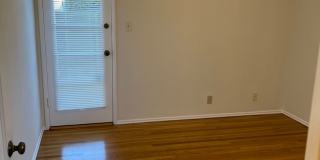 Pristine Original Westchester Home in North Kentwood Gallery 10