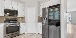 7035 KINGS MANOR Drive Gallery 15