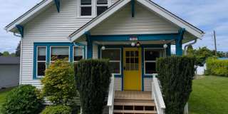 3Bd/2Ba Everett Condo Gallery 1