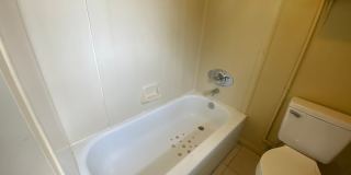 1 Bedroom Duplex Home in Bloomington Gallery 8