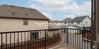 Spacious Villebois Townhome with Bonus Space! Spacious Villebois Townhome with Bonus Space! Gallery 22