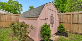 RARE FIND! Immaculate 2 Bed 2 Bath home in great location. Gallery 27