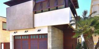 3124 The Strand Gallery 5