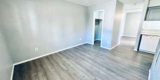 Awesome open Studio Apartments Close to Downtown Gallery 18