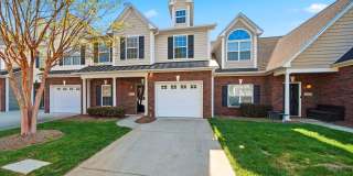 Stylish Braxton Gate Townhome with Garage & Main-Level Primary Suite Gallery 1