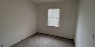 Spacious Updated 3 Bedroom Home Gallery 19