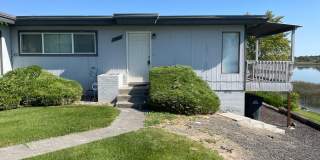 Affordable Lakefront Living!! Gallery 1