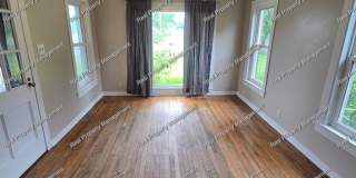 2 Bedroom Duplex W/ Basement & Garage 2 Bedroom Duplex W/ Basement & Garage Gallery 3