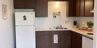 1220 Meadow Ln 1220 Meadow Ln Gallery 1
