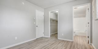 T Street Apartments Gallery 25