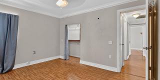 1005 Selkirk Street Gallery 23