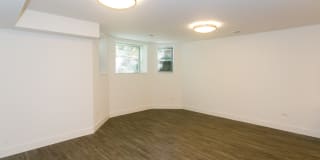 5706-10 S. Blackstone Ave Gallery 12
