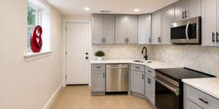 3225 Chestnut St Ne #b Gallery 1