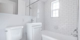 Sheffield Court Gallery 23