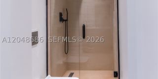 255 PALM AVENUE Gallery 15