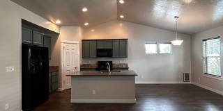 Comfortable Kuna Living with a Serene, Private Backyard! Gallery 7