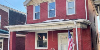 Newly Remodeled 3 Bedroom, 1.5 Bathroom in Brentwood- Basement Bar and Central Air!! Gallery 1