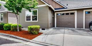 Modern Living with A/C and Attached Garage! Gallery 1