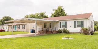 2 Bed / 1 Bath in Tulsa! Ready Mid June! Gallery 1