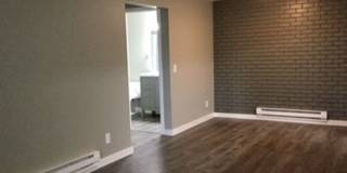 Cute and Upgraded Condo in Redmond! Gallery 10