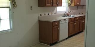 304 Vann Street W *TWO HOMES, ONE PRICE* Gallery 7