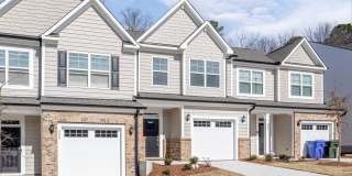3/2.5 Townhome Close to Southpoint w/ Garage! Gallery 1