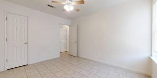 ALL TILE DUPLEX IN NOLANVILLE!!! Gallery 17