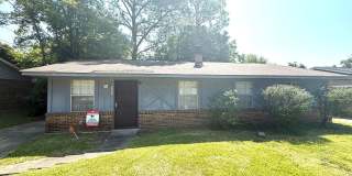 **3 Bed 2 Bath located in Regency Park** Call 334-366-9198 to schedule a self tour **3 Bed 2 Bath located in Regency Park** Call 334-366-9198 to schedule a self tour Gallery 1