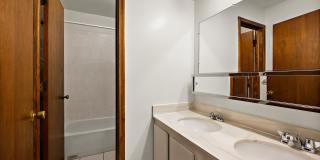 Kings Manor Apartments Gallery 19