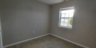 Home near FLW! Gallery 19