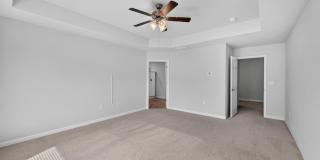 Living in Laurel Park Gallery 7