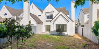 Renovated 2bed x 2.5bath Townhouse with Private Patio & 2-Car Garage Gallery 27