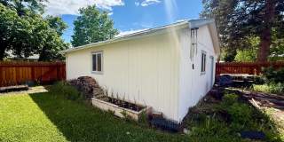 Stunning 3 Bed / 2 Bath Home on 10th Street! Gallery 28