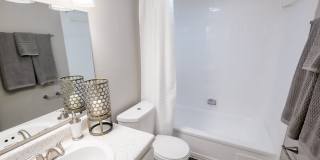 Pier 5350 Apartments Gallery 22